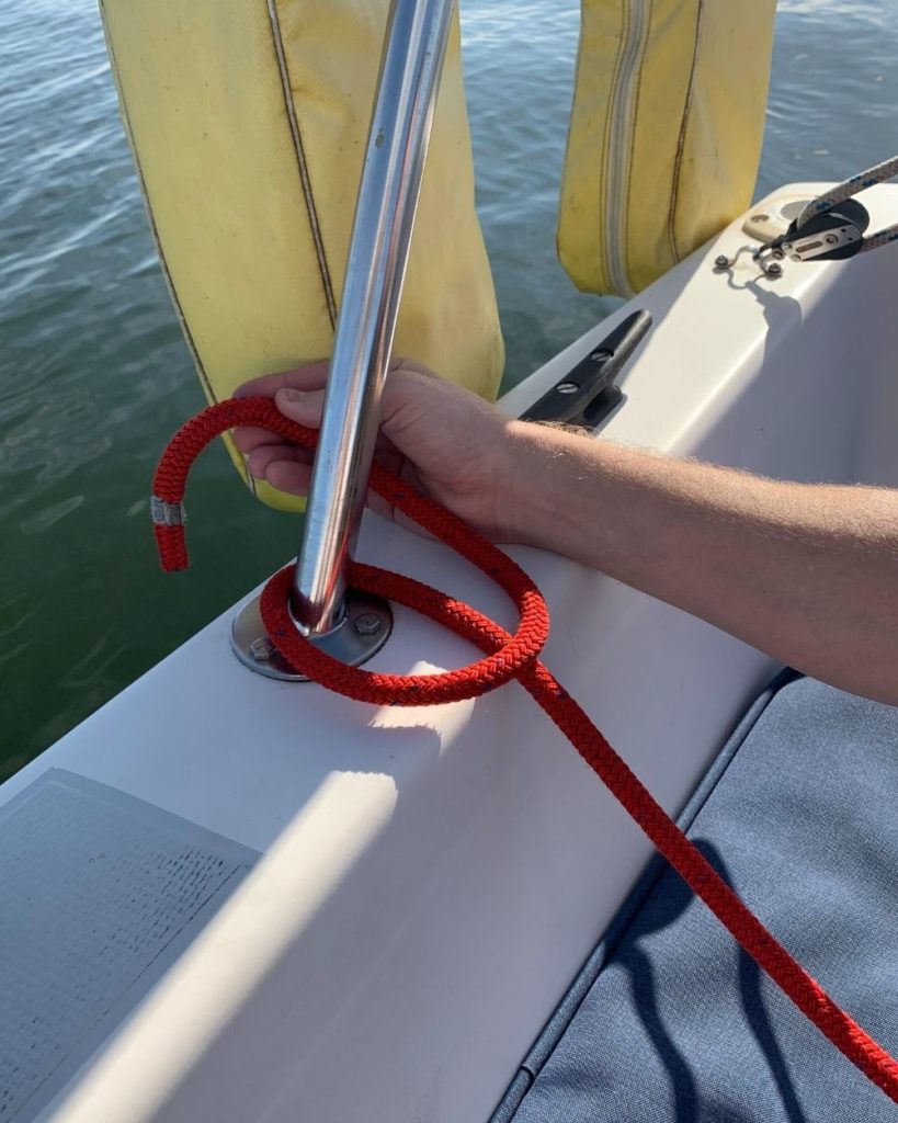 Round 2 half-hitch - Sailing Orlando - How to Tie Nautical Knots